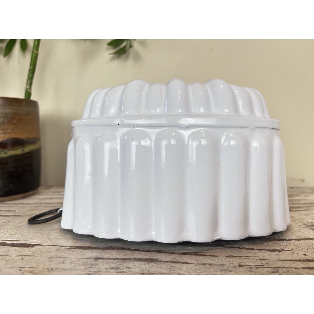 Vintage Dutch White Enamelware Jello Pudding Mold W/ Hanger Cottage Kitchen Home